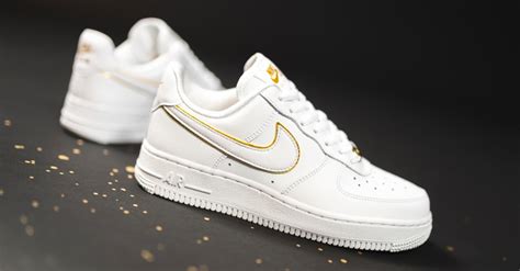 nike air force 1 goud ketting|air force 1 khaki gold.